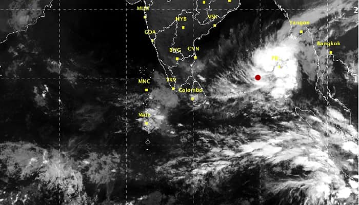 Around 1400 tourists stranded in cyclonic weather in the Andamans