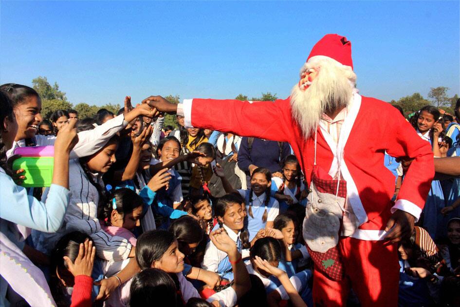 Santa Claus in Bhopal