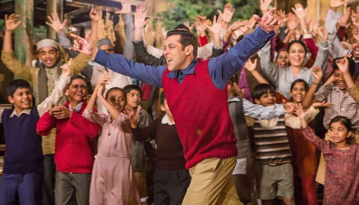 Salman Khan in latest &#039;Tubelight&#039; still looks intense and we are worried!