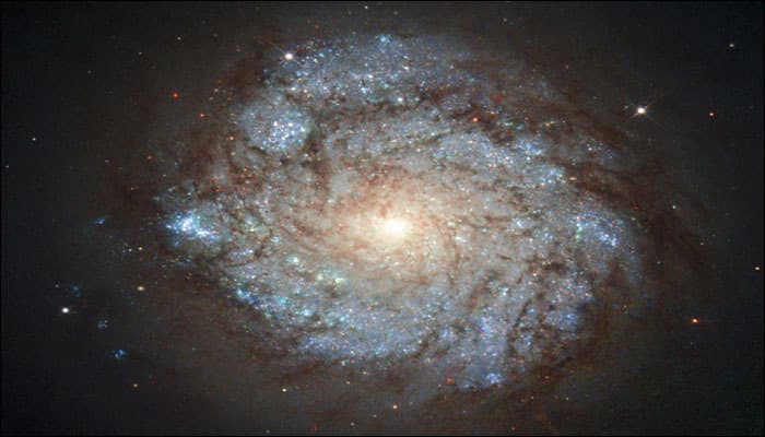 Hubble observes Galaxy Cassiopeia's unusal resident!