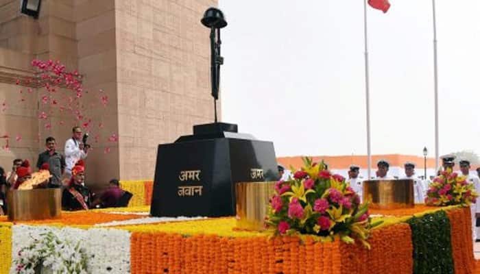 Nation pays homage to bravehearts of 1971 Indo-Pak war on Vijay Diwas