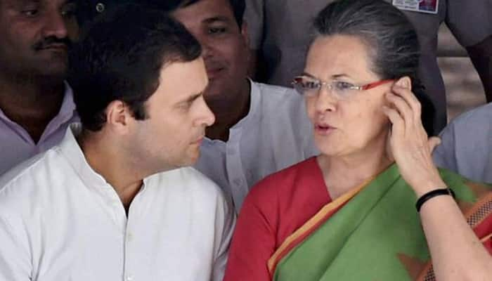 Sonia Gandhi prefers &#039;non-polluted&#039; Goa over Delhi: Rahul Gandhi