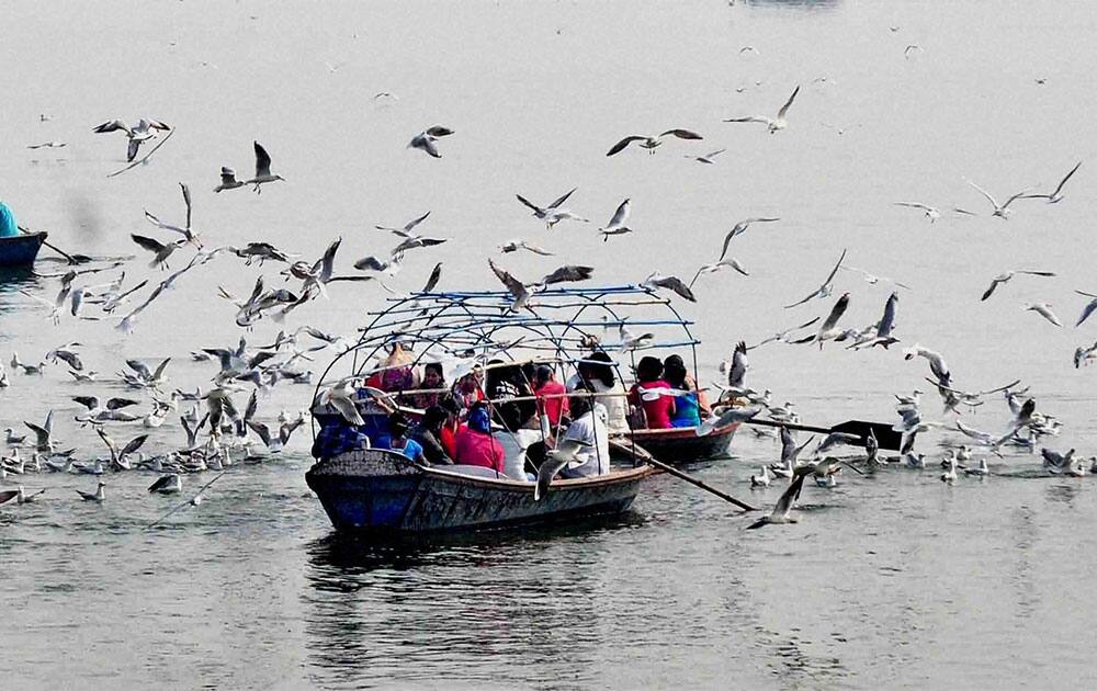 Magh Mela festival underway in Allahabad