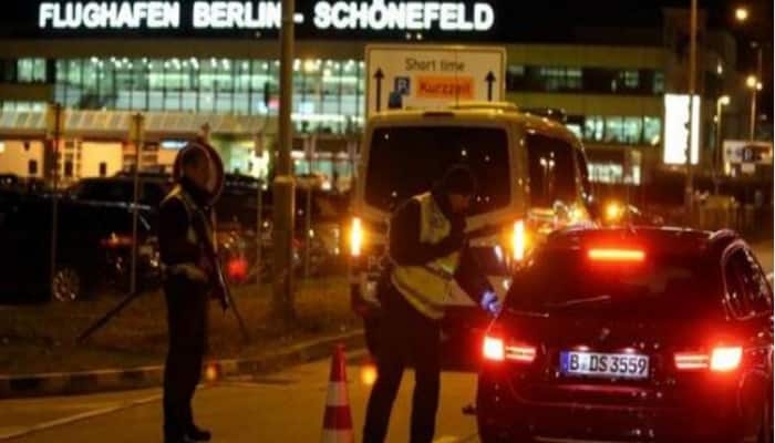 Berlin Christmas market attack: German police looking for an asylum-seeker from Tunisia