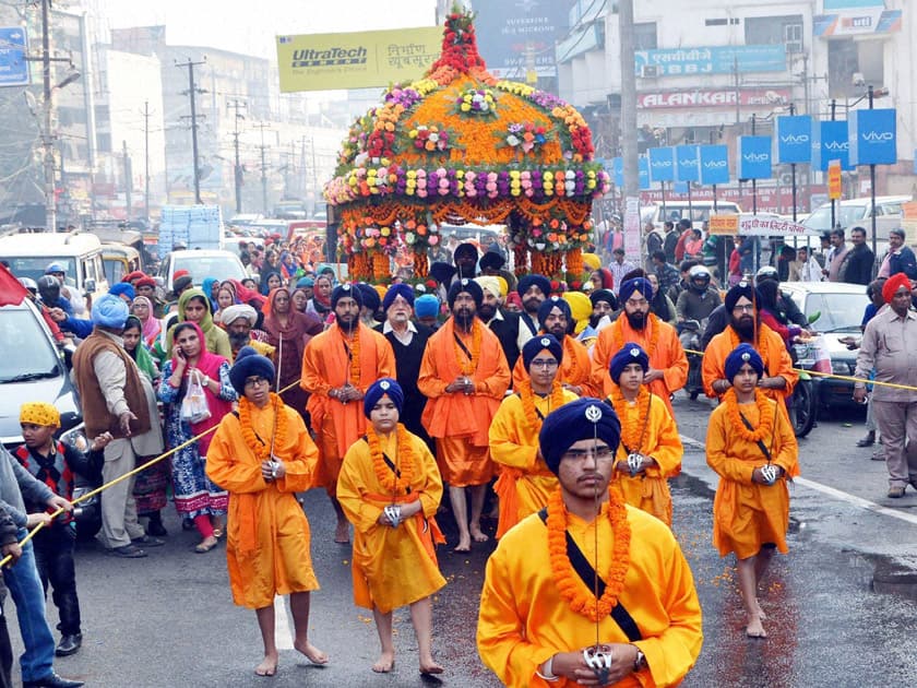 Sikhs take out a colourful Nagar Keertan at Patnai