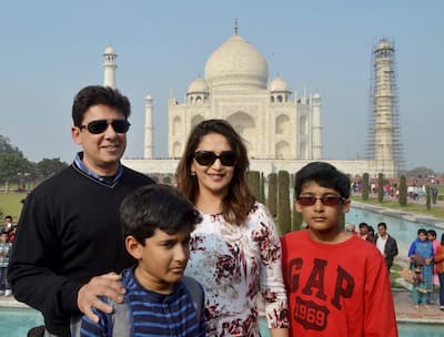 Madhuri Dixit poses in front of Taj Mahal