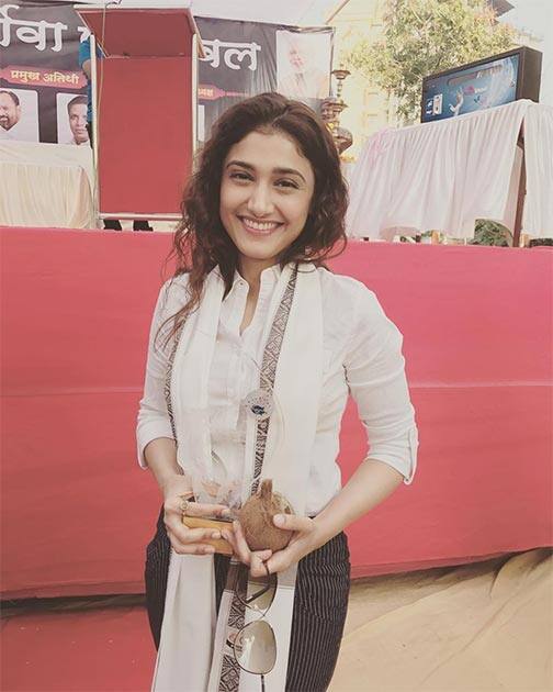 Instagram-raginikhanna