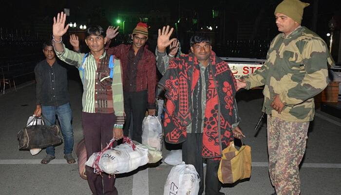 Freed from Pak jail, 220 Indian fishermen crosses over into India to reunite with their anxious families