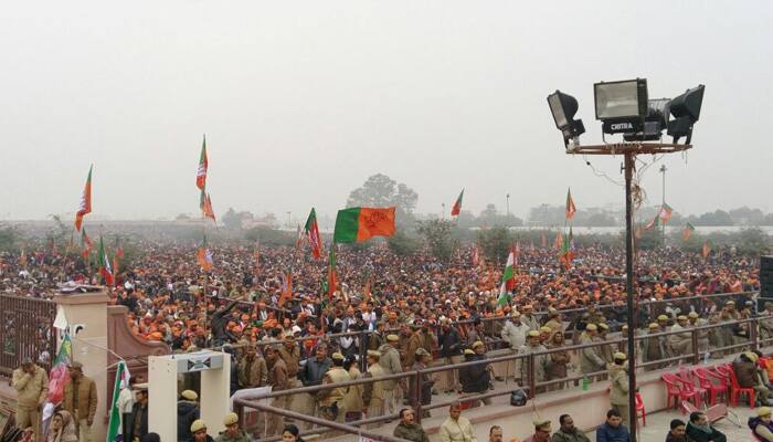 Unprecedented crowd at PM Narendra Modi&#039;s Lucknow Parivartan Rally