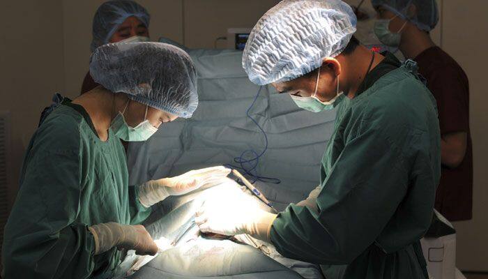 Pair of scissors lodged in Vietnamese man&#039;s stomach removed after 18 years!