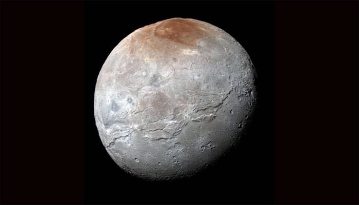 Not just Earth but Pluto too receives snowfall!