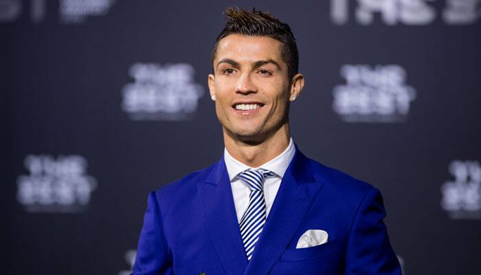 Cristiano Ronaldo beats Lionel Messi to be named first ever FIFA Men&#039;s Player of the Year