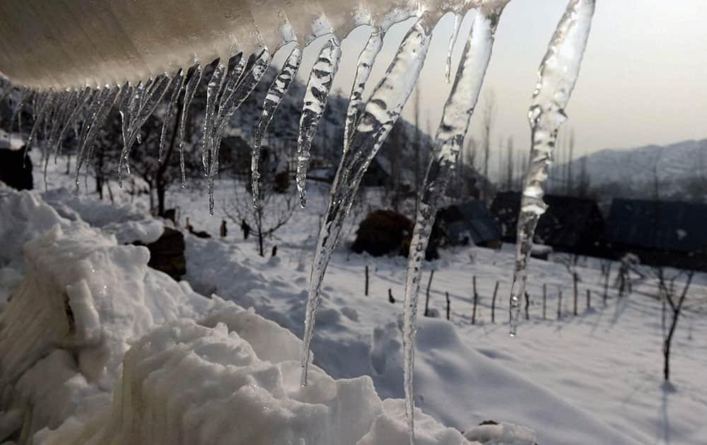 Snowfall in Srinagar