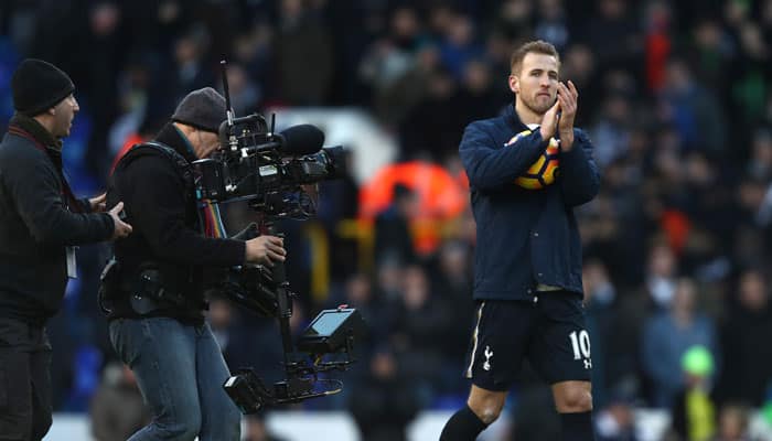 EPL: Harry Kane sends Tottenham second, Olivier Giroud fires as Arsenal thrash Swansea 4-0