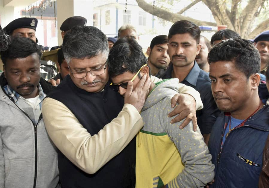 People mourn death of those drowned in Patna boat