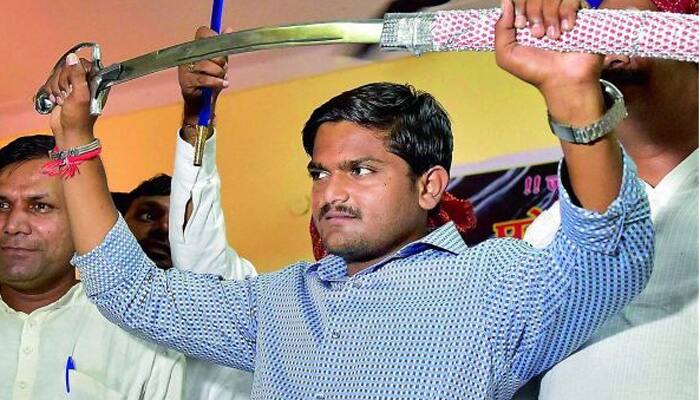 Hardik Patel returns to Gujarat, to address Patel community rally