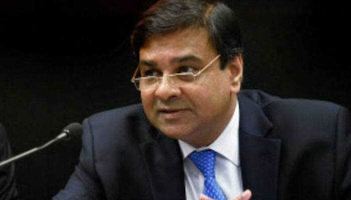 Demonetisation: When Manmohan Singh came to rescue of RBI Governor Urijit Patel