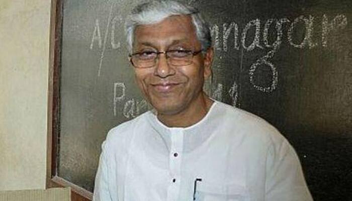 Tripura CM Manik Sarkar meets Rajnath Singh, discusses Indo-Bangladesh border