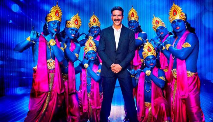 Akshay Kumar turns a &#039;Jolly good fellow&#039; in this new promotional music video!