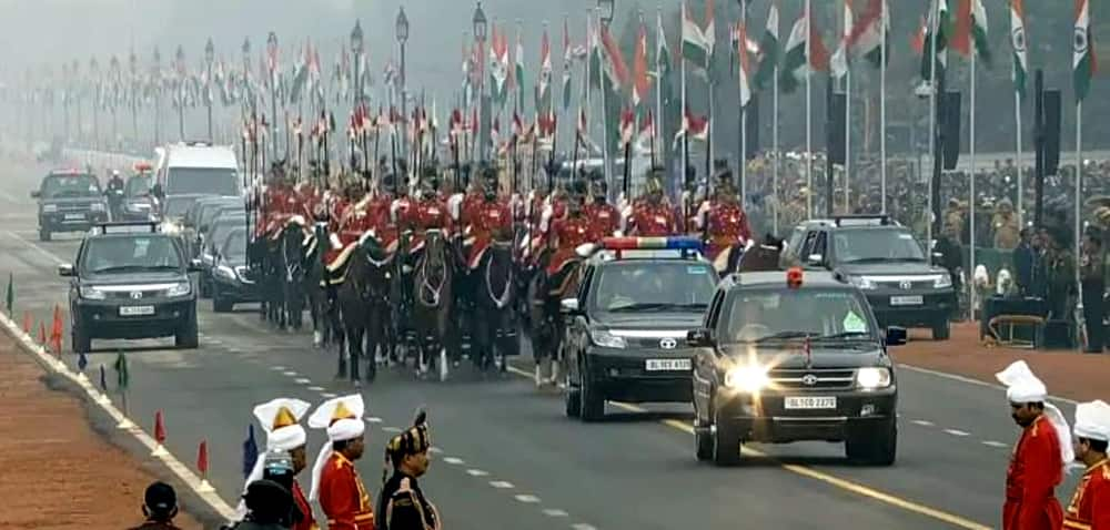 President Pranab Mukherjee arrives at Rajpath Republic Day.