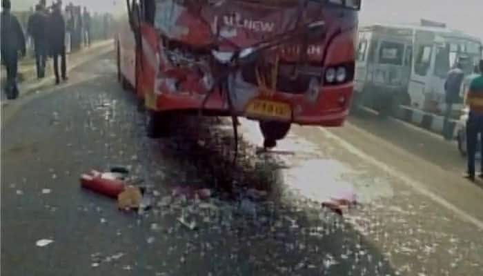 30 vehicles ram into each other on Jaipur-Agra Highway due to fog; 1 dead, 28 injured - SEE PICS