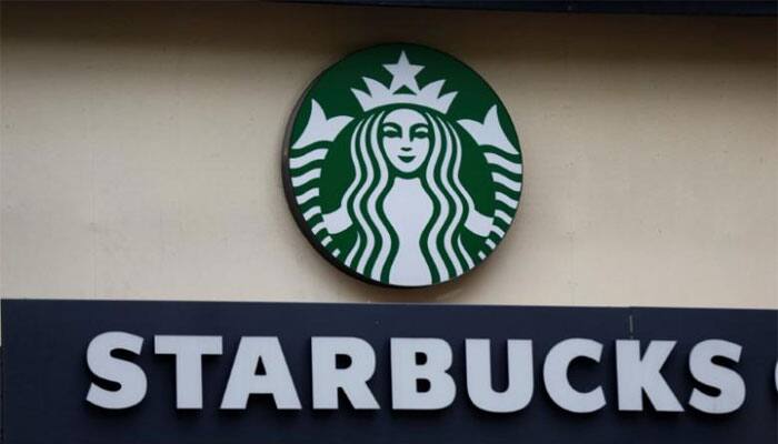Starbucks hits back at Trump&#039;s order, to hire 10,000 refugees