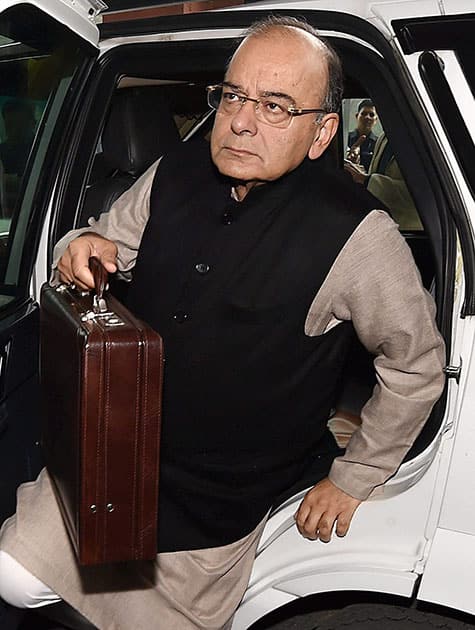 Finance Minister Arun Jaitley arrives at Parliament