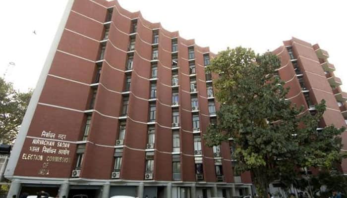 EC bars parties, candidates from publishing ad in print media on Feb 3, 4