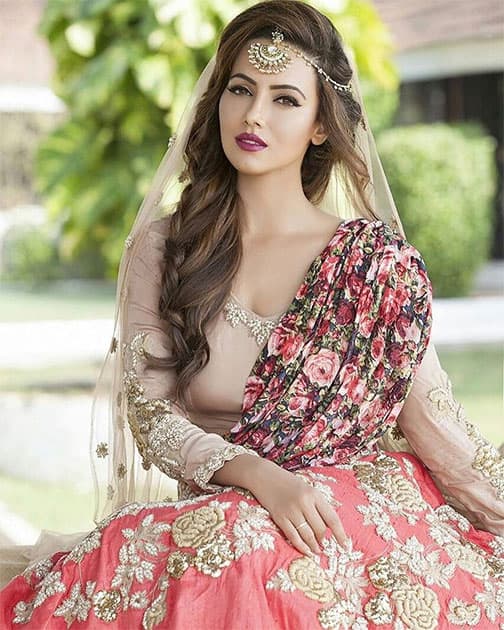 Instagram-sanakhaan21 Instagram-sanakhaan21
