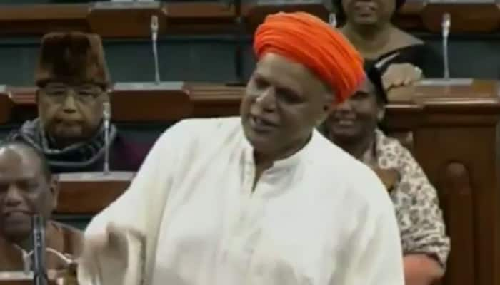 BJP MP Virendra Singh takes dig at Rahul Gandhi-Akhilesh Yadav&#039;s roadshows; PM Narendra Modi bursts out laughing - Watch video