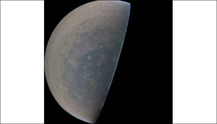 NASA&#039;s Juno spots cyclones swirl, white oval storms near Jupiter&#039;s limb