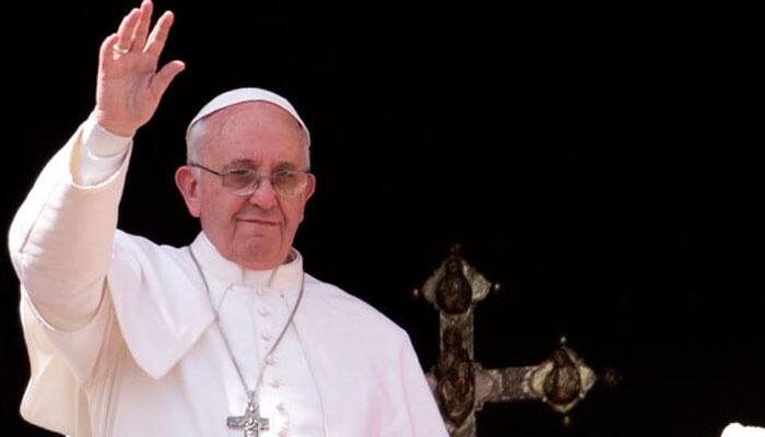 Pope Francis issues stinging criticism of Myanmar&#039;s treatment of Rohingya