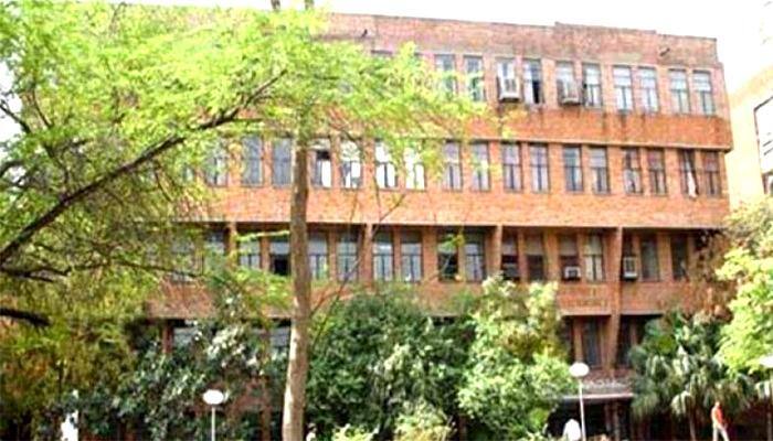 JNU overwhelmingly votes against UGC notification