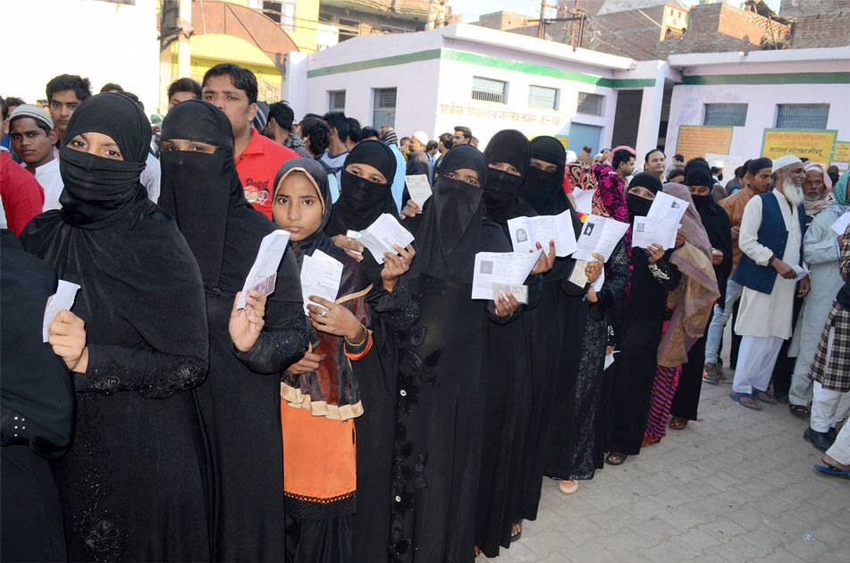 Voting in Firozabad