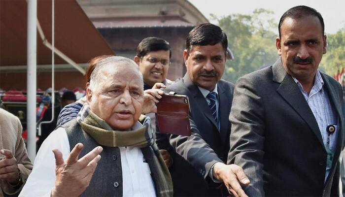 Mulayam addresses first rally, seeks votes for Shivpal, no mention of SP-Congress alliance 