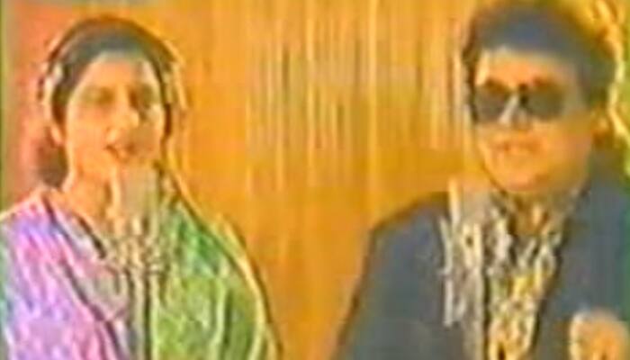 Anuradha Paudwal, Bappi Lahiri&#039;s original recording of &#039;Tamma Tamma&#039; will make your jaw drop!