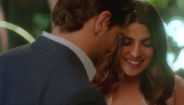 Sidharth Malhotra proposes to Priyanka Chopra and she says ‘Yes’ – WATCH