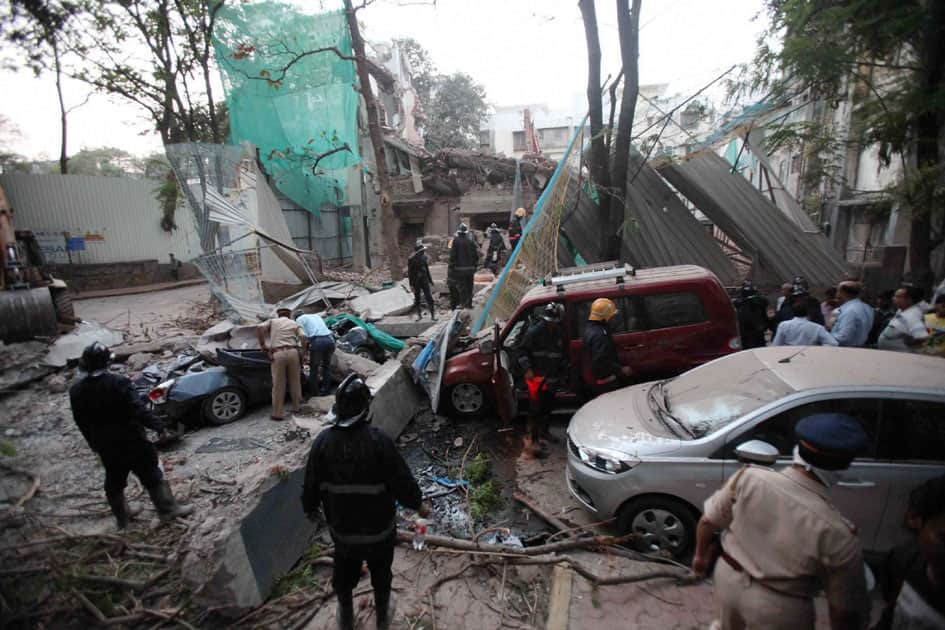 Building collapse in Mumbai