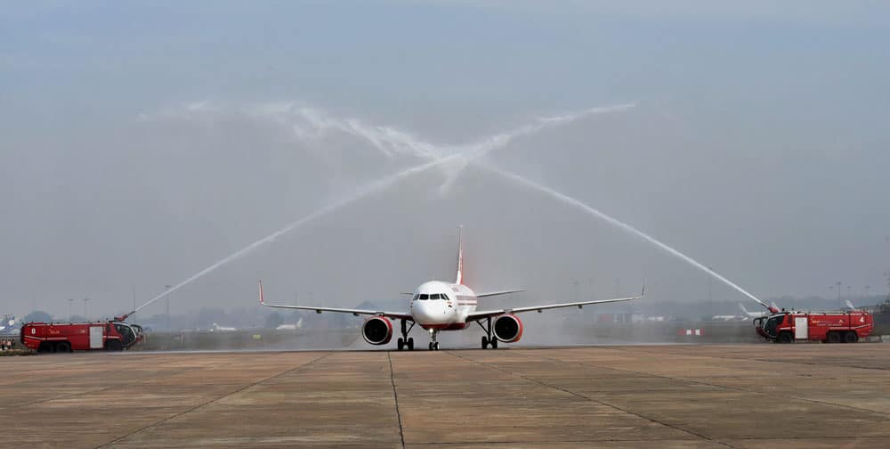 First Airbus 320 neo plane receives water cannon