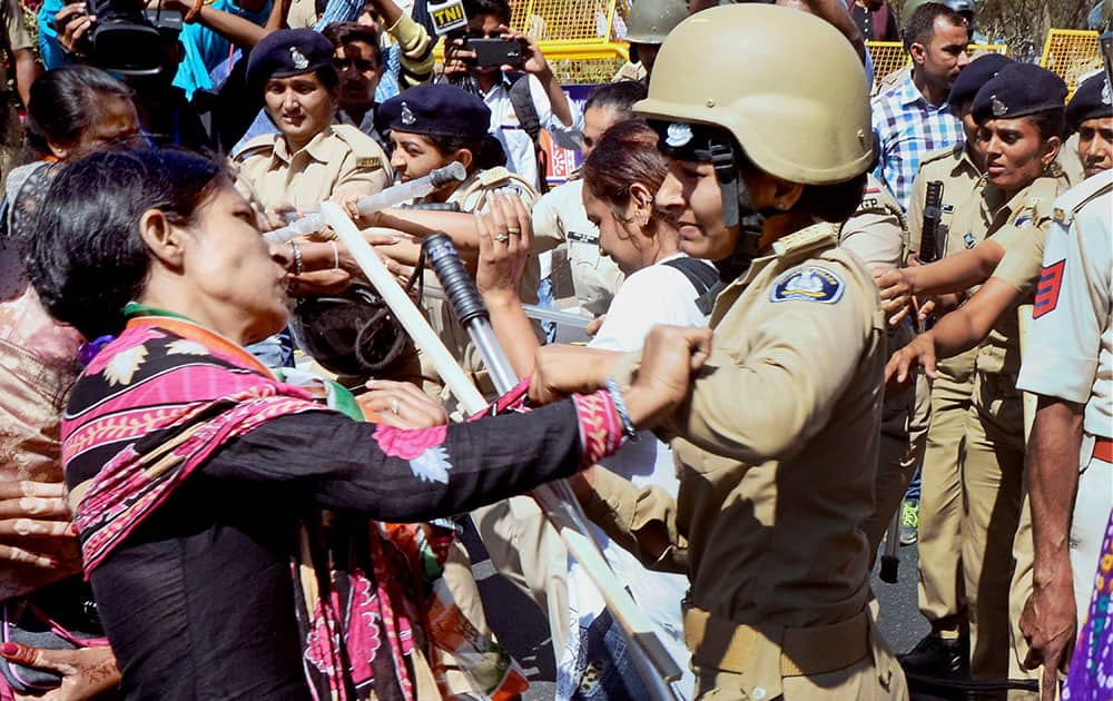 Cong protest in Gandhinagar	 