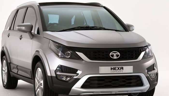 Tata Hexa pulls Boeing  Boeing 737-800! Watch Video