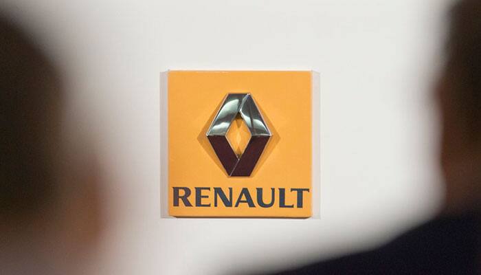 Renault introduces new Formula One car 