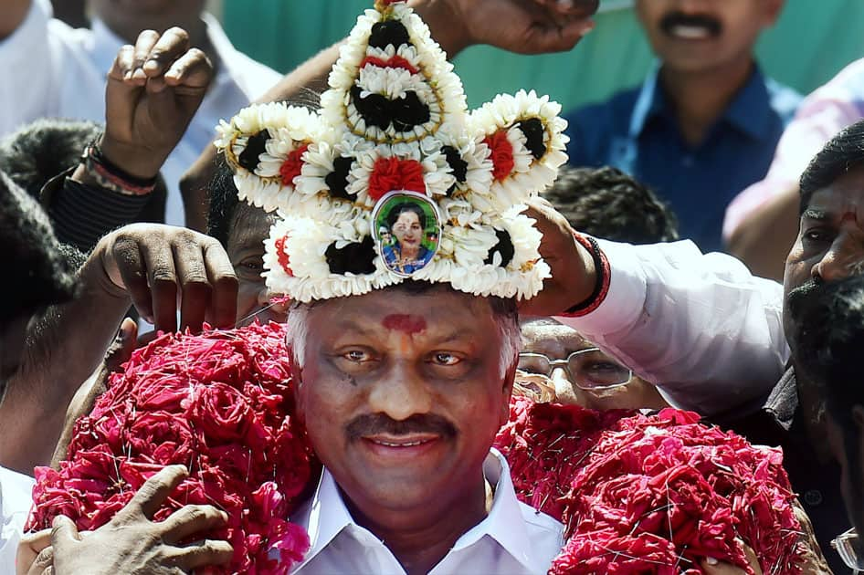 O Panneerselvam honoured in Chennai