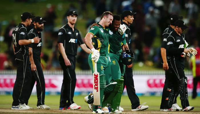 Record breaker AB de Villiers sets up South Africa&#039;s astounding 159-run win over New Zealand