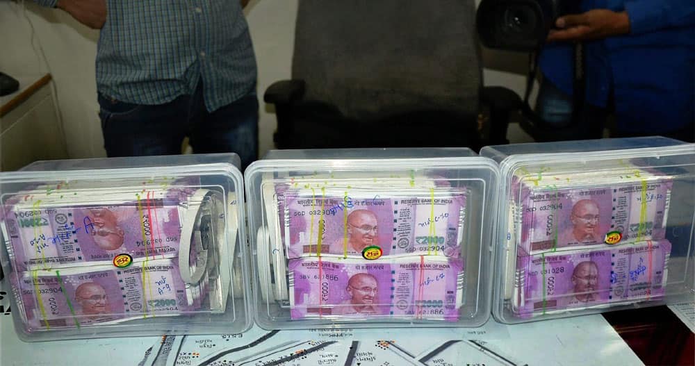 Police seize fake Rs 2,000 notes