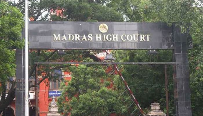 Madras HC issues notices to Tamil Nadu CM, Home Secretary over trust vote