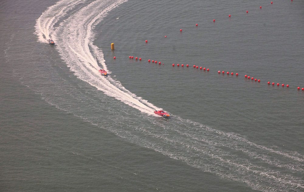 Preparations for boat racing