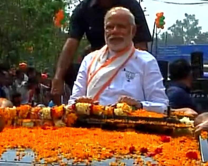 Narendra Modi's roadshow