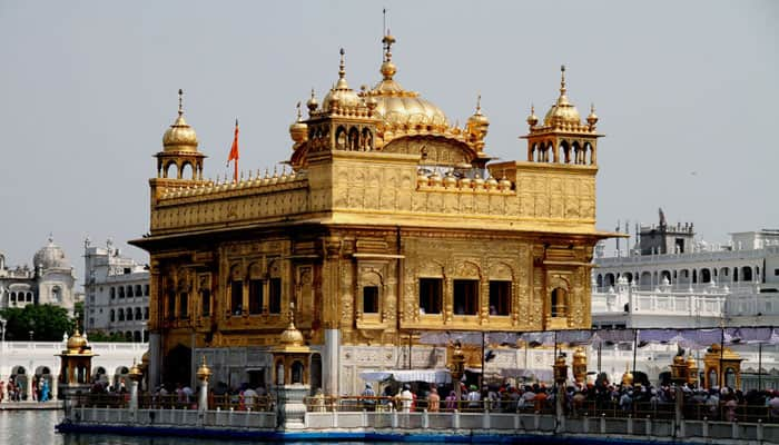 10 FAMOUS MONUMENTS IN INDIA | News | Zee News