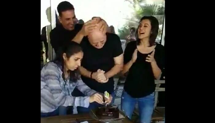 Anupam Kher cuts birthday cake with Akshay Kumar&#039;s &#039;Naam Shabana&#039; team – Watch